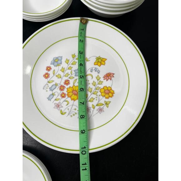 Corelle "Spring Meadow" Pattern Dinner Set - Picture 6 of 8